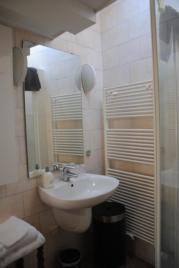 ميدلبورغ Bed & Breakfast Adrichem En Scherpenseel المظهر الخارجي الصورة
